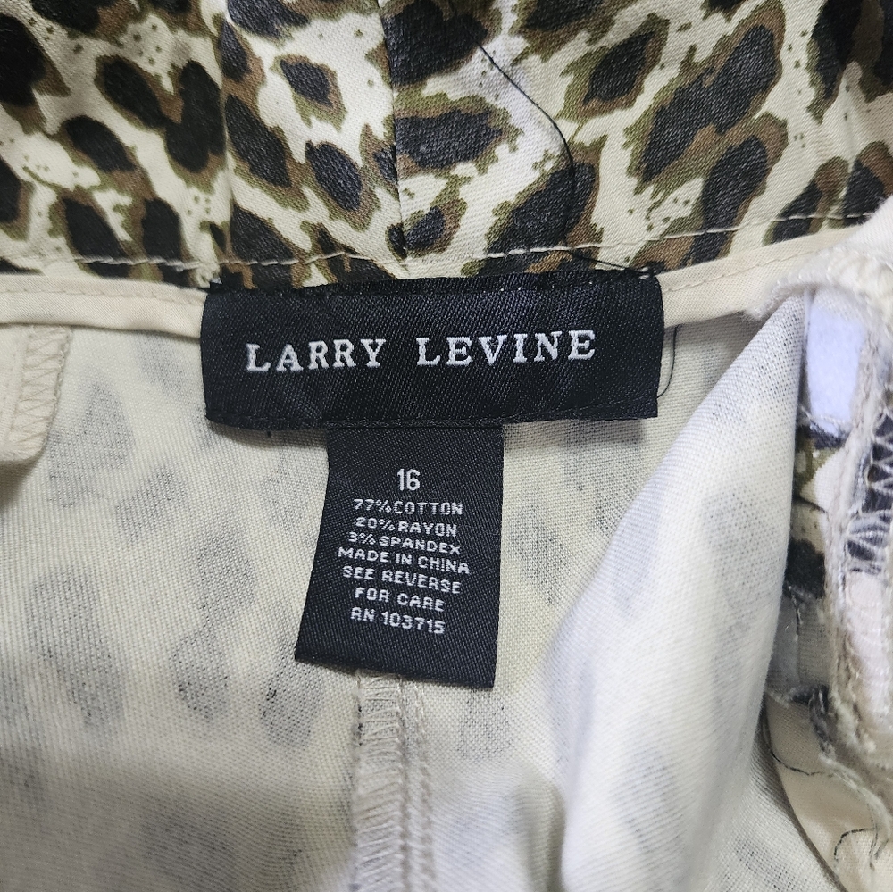 NWT Larry Levine Leopard Slim Leg Crop Pants‎ Size 16 - Picture 4 of 6
